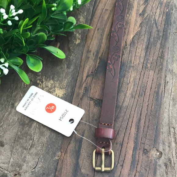 Accessories - LEATHER ladies skinny belt with floral chain print